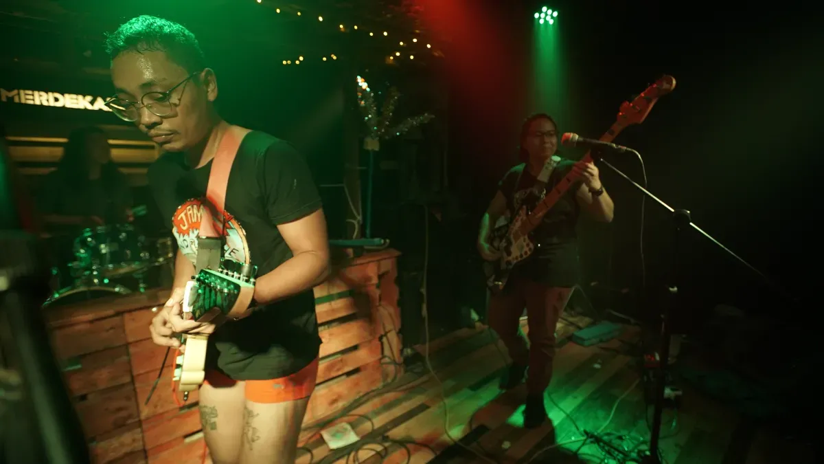 Film still from 'Queer as Punk'