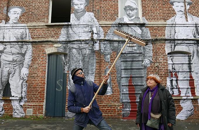 Two for the Road: Agnes Varda and JR Collaborate on 'Faces Places'